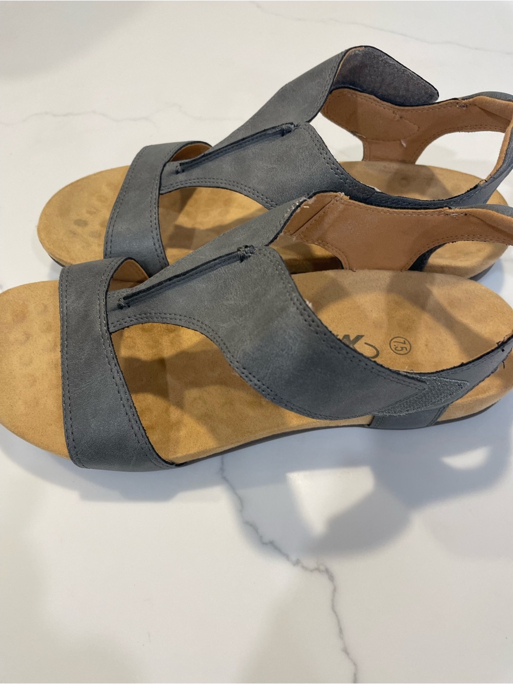 Athleta Women's Gray Open-Toe Comfort Sandals